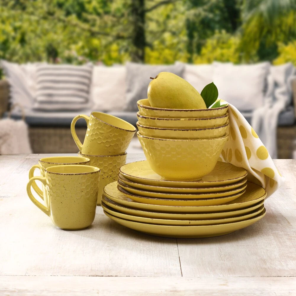 Bumble Bee Yellow 16 Piece Dinnerware Set, Service For 4 4 Bumble Bee Yellow 16 Piece Dinnerware Set, Service For 4 - Image 2