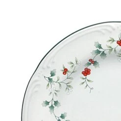 Winterberry® Salad Plate 7 Winterberry® Salad Plate -Famous Tableware Store winterberry salad plate 5160989 2